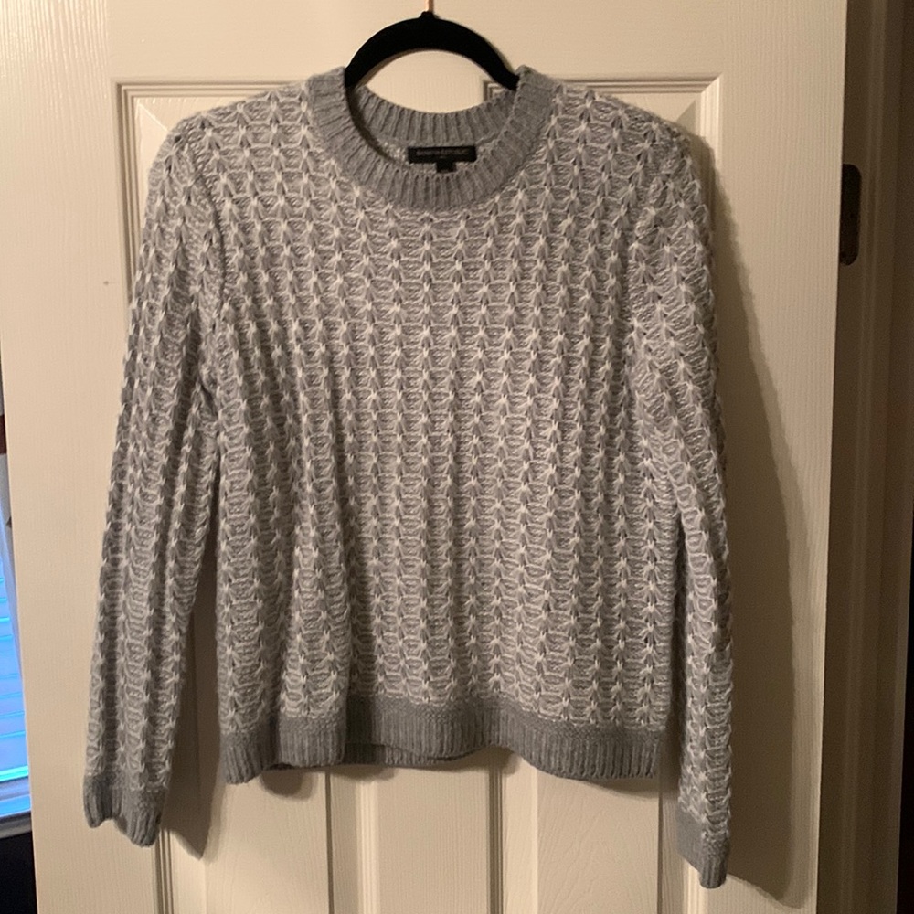 Banana Republic Gray And white knit Sweater